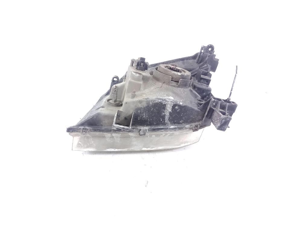 RENAULT Master 1 generation (1980-1997) Front Right Headlight 26036742