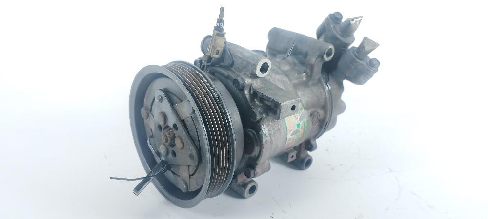 RENAULT Clio 3 generation (2005-2012) Air Condition Pump 8200315744 26042632