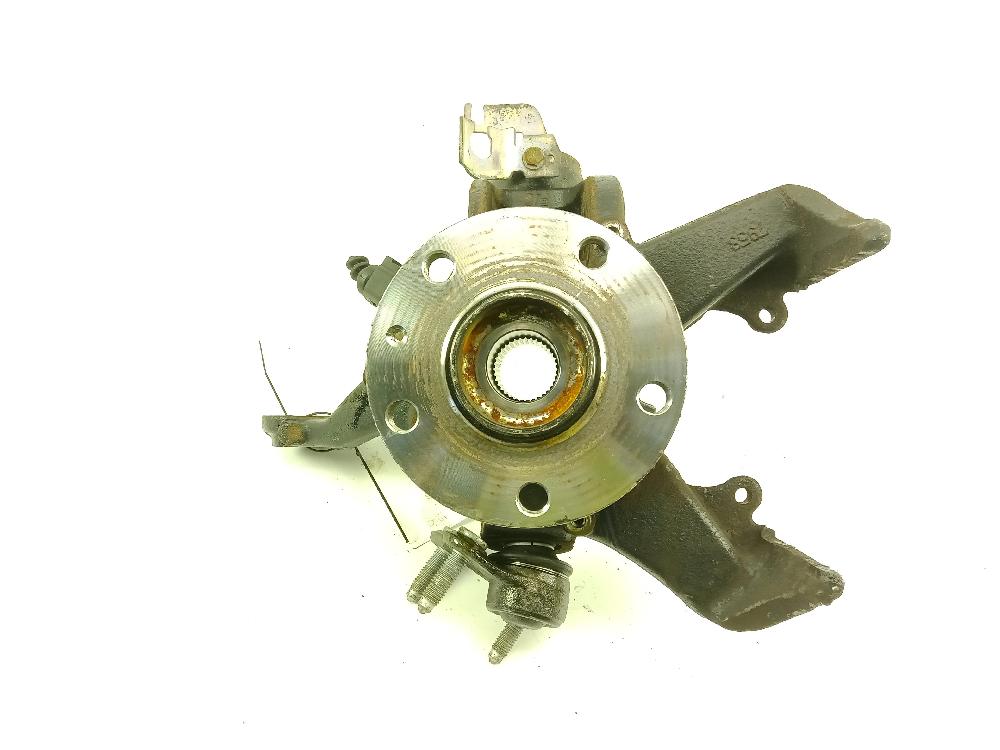 BUICK Front Right Wheel Hub 25994384