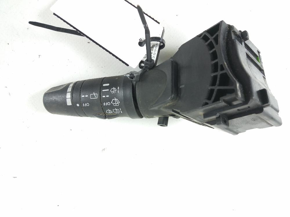 VOLVO Bryter for indikatorvisker 25260AV770 26043922