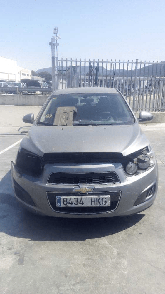 CHEVROLET Aveo T300 (2011-2020) Oikea etulokasuoja 25989379