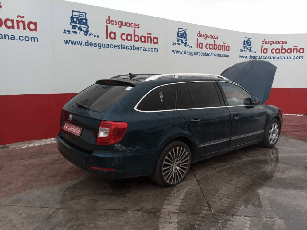 SKODA Superb 2 generation (2008-2015) Регулатор на прозореца на предната дясна врата 8X0959792H 26046975