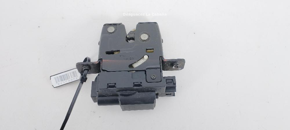 NISSAN Qashqai 1 generation (2007-2014) Замок крышки багажника 90502AV70B 25988812