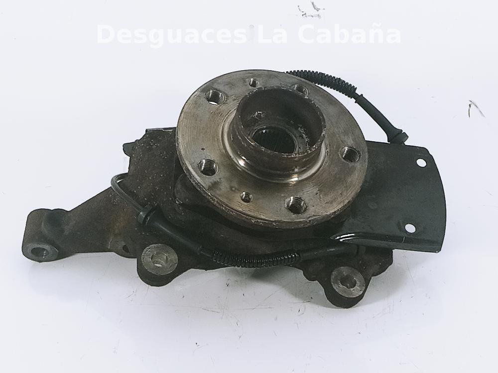 RENAULT Trafic 2 generation (2001-2015) Front Left Wheel Hub 25993009