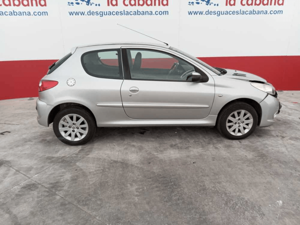 PEUGEOT 206 2 generation (2009-2013) Ľavé zadné koncové svetlo 26042674