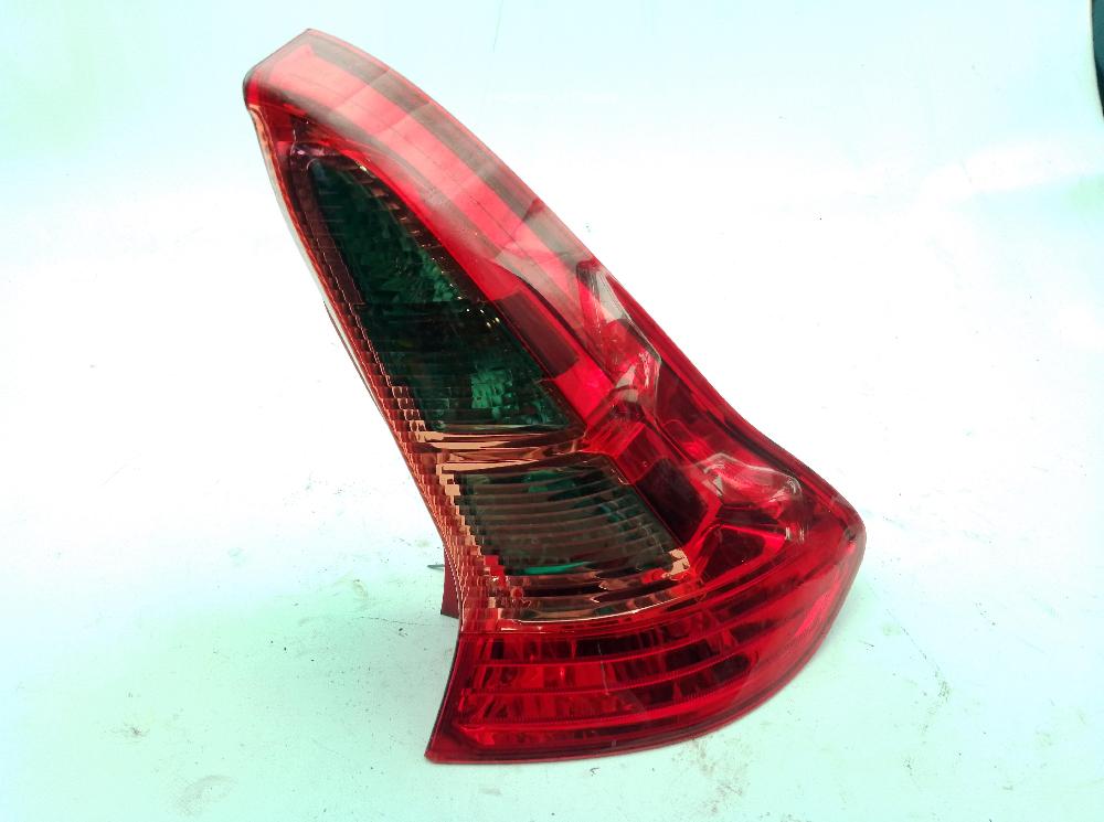 Faro posteriore destro 9646801677 Citroen C4 coupé (la_) 2004-2011 179652 km