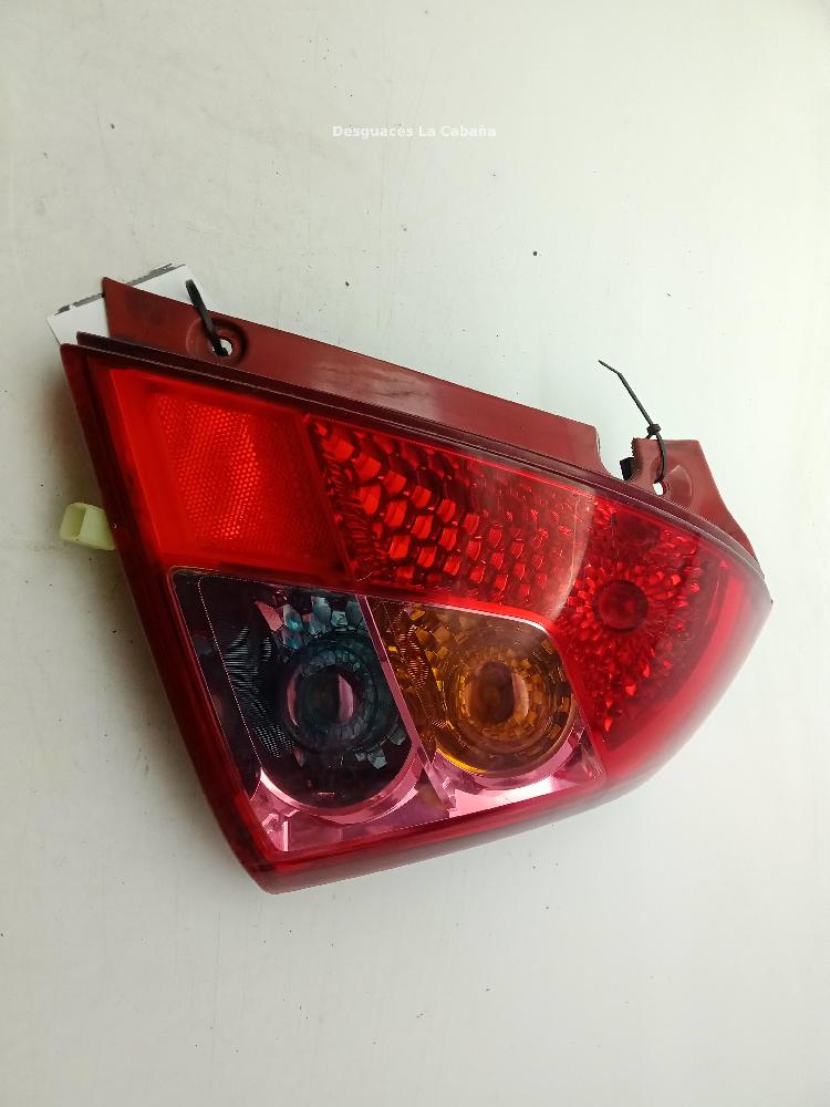 Faro posteriore destro Suzuki Swift iii (mz, ez) 2005-0 180000 km