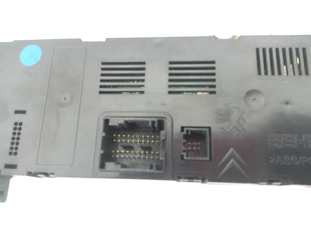 PEUGEOT 5008 1 generation (2009-2016) Autonomous heating control unit 96738321XT 26035308