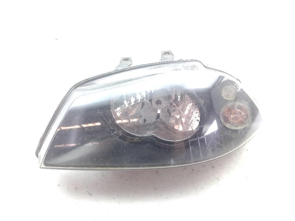 SEAT Leon 1 generation (1999-2005) Front Left Headlight 6L1941021A 26002800