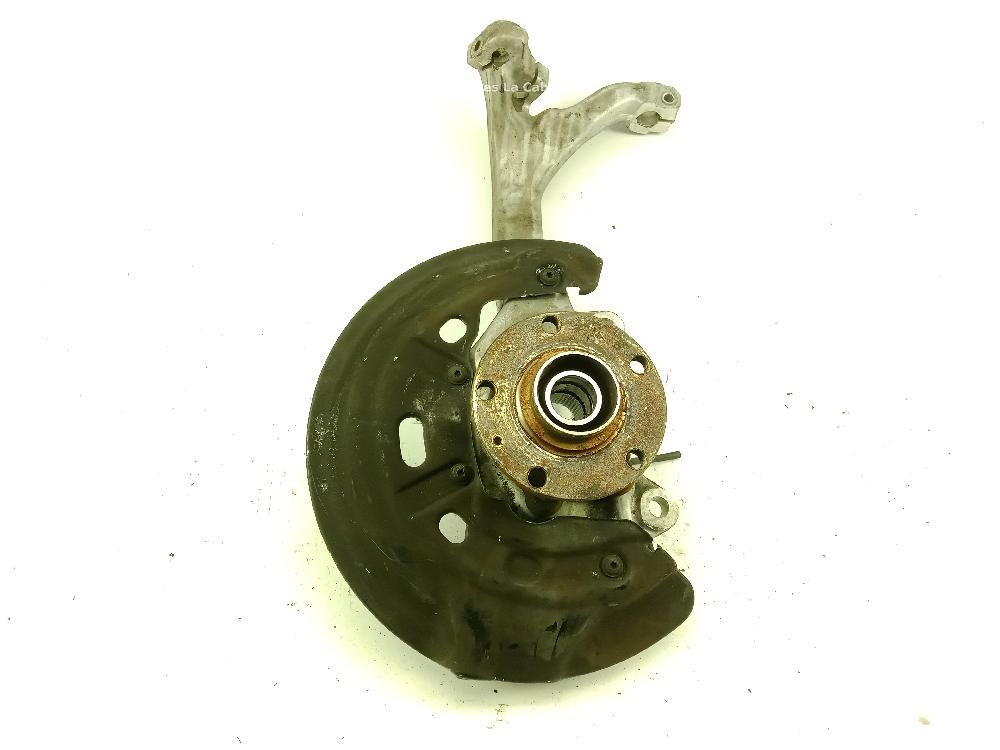 VAUXHALL Front Left Wheel Hub 4E0257M 26002882