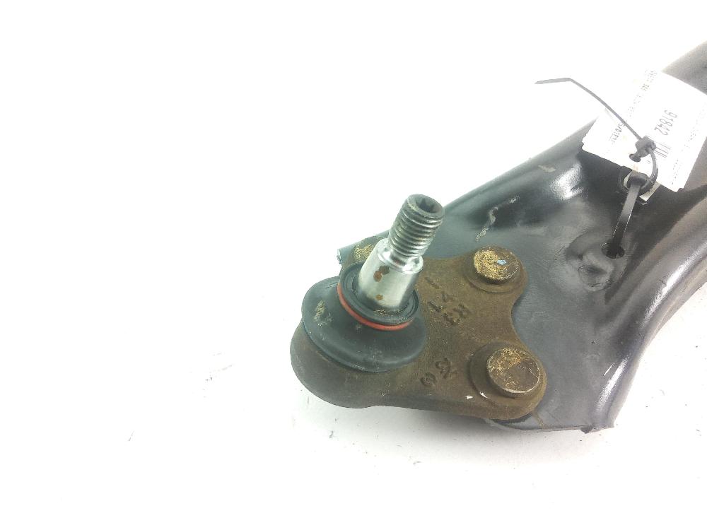 AUDI A1 8X (2010-2020) Braț de control inferior stânga față 6R0407151F 26036580