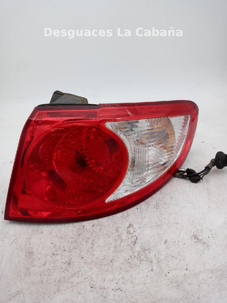 HYUNDAI Santa Fe CM (2006-2013) Feu arrière droit 26001820