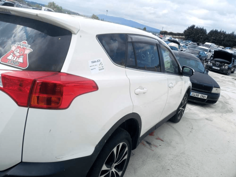 TOYOTA RAV4 4 generation (XA40) (2012-2018) Нижний рычаг передний правый 4806842050 26041483