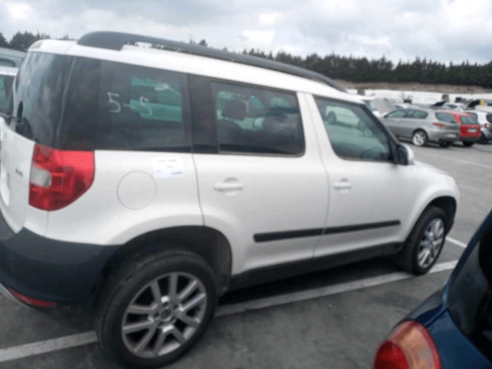 SKODA Yeti 1 generation (2009-2018) Främre vänstra dörrlås 26012195