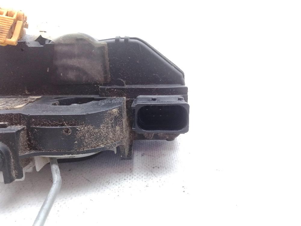 OPEL Astra J (2009-2020) Замок задніх правих дверей 26003899