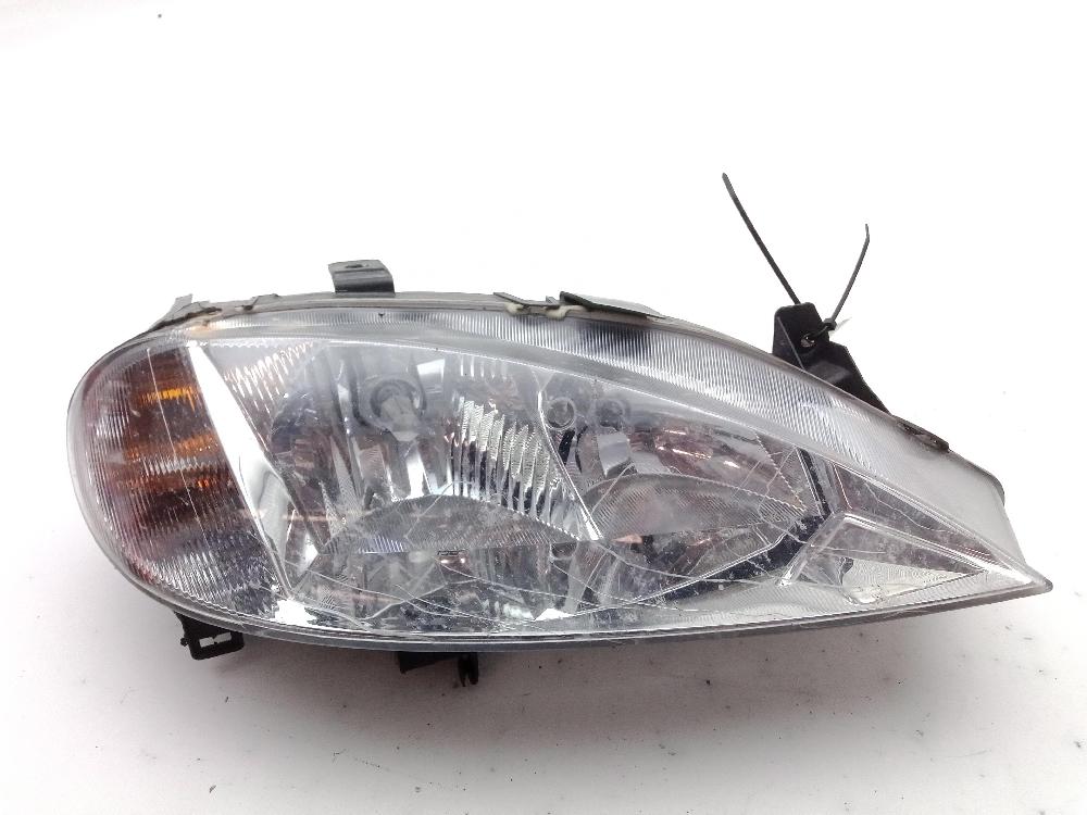 FIAT Ducato 3 generation (2006-2024) Front Right Headlight 260103707R 26035302