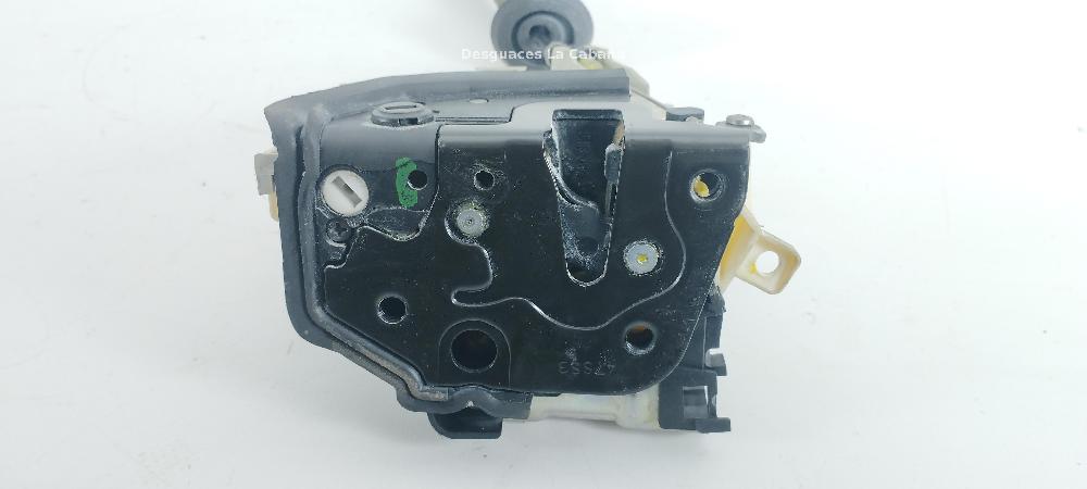 AUDI Q3 8U (2011-2020) Vasemman takaoven lukko 8K0839015C 26034788