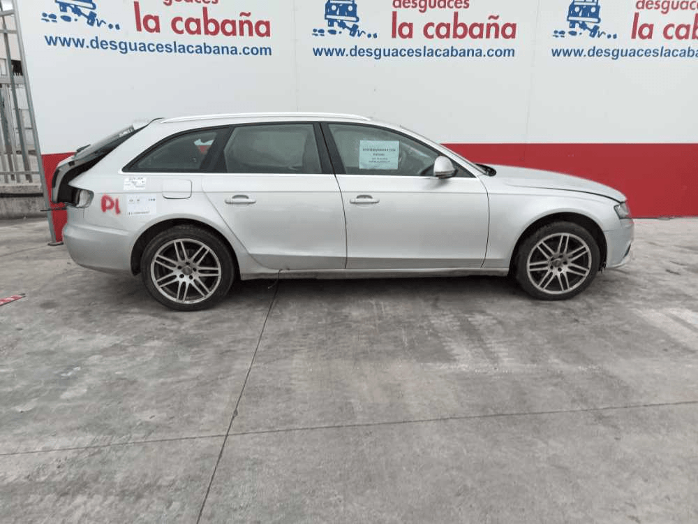 AUDI A4 B8/8K (2011-2016) Pravé krídlo zrkadlo 26012906