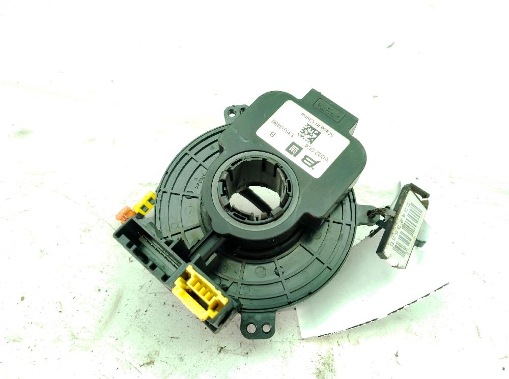 Airbag guida 13579486 de Opel Astra j sedán 2012-2015 110 CV con 253000 km - pieza usada