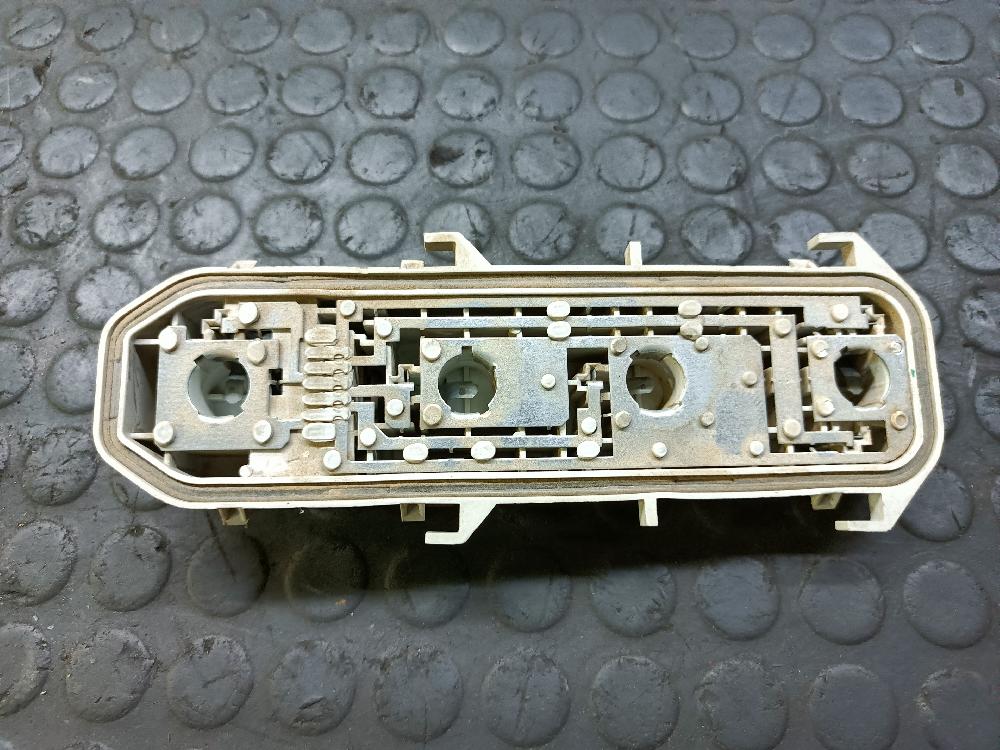 Suporte optica K9K714 8200071413 de Renault Clio ii fase ii (b/cb0) 2001-2008 - pieza usada