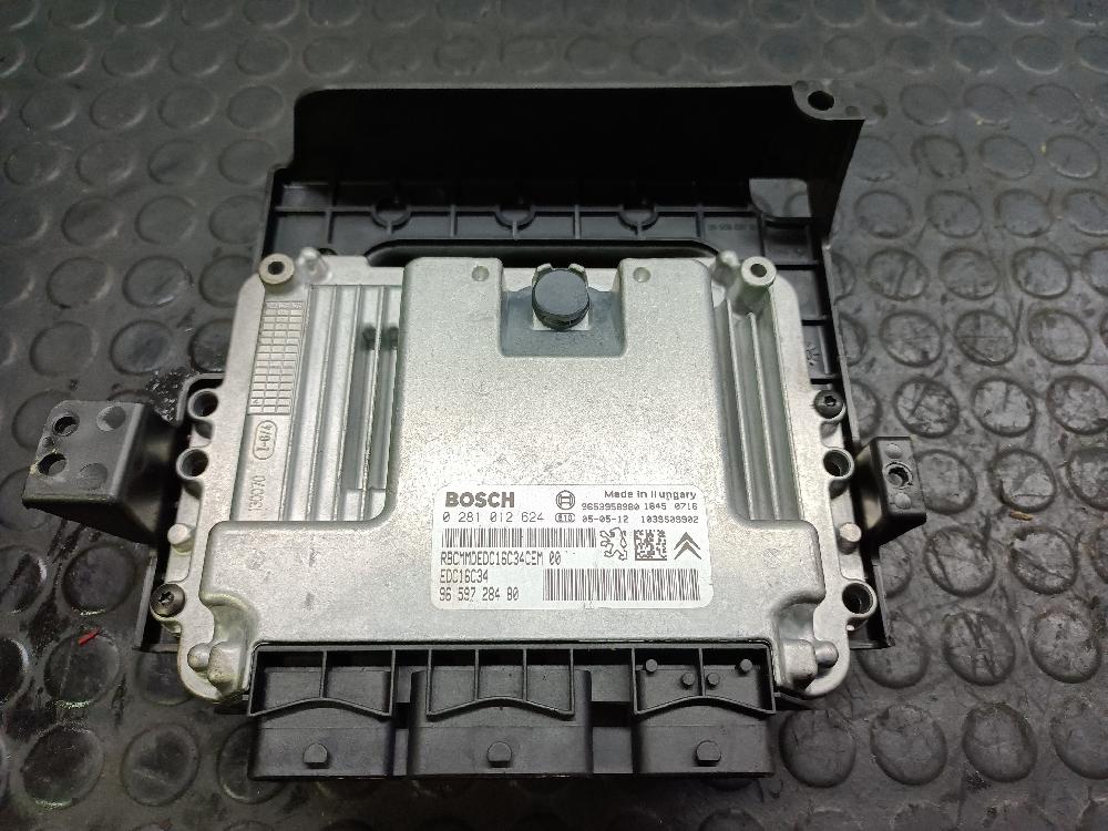 Switchboard engine uce 9HY 0281012624 de Citroen C5 2005-2006