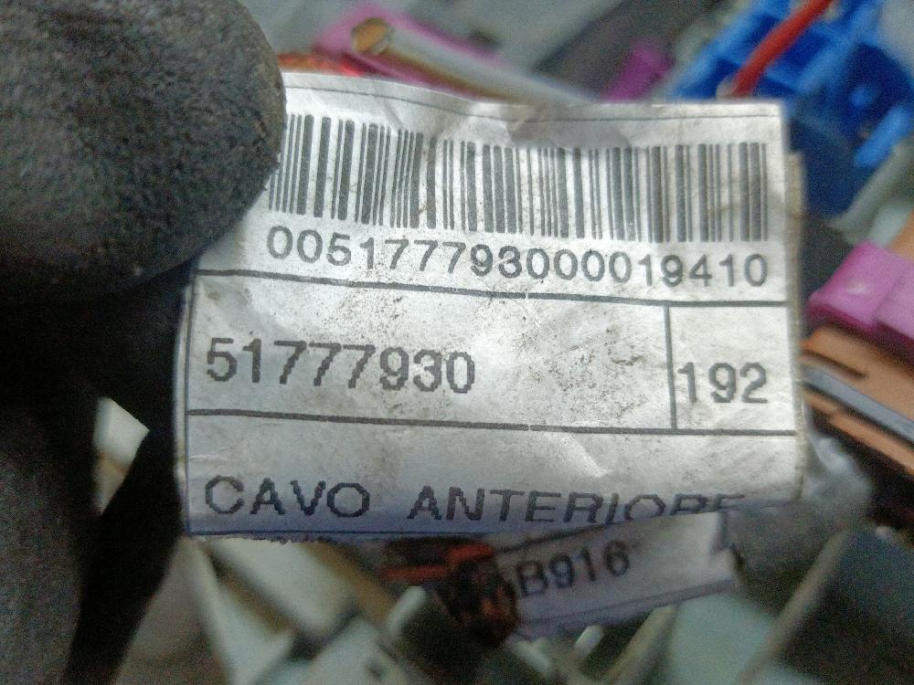Scatola porta fusibili 843A1000 51781079 de Fiat Stilo 2005-2006