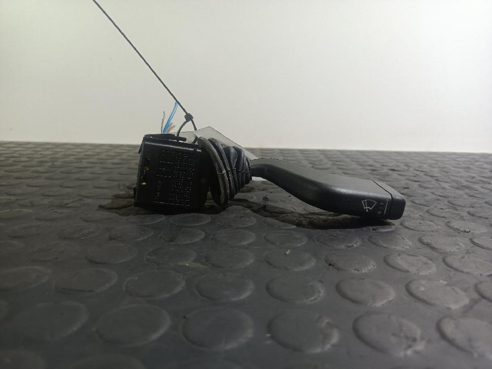 Mando del limpia X18XE1 90124931 de Opel Vectra c (z02) 2002-2004