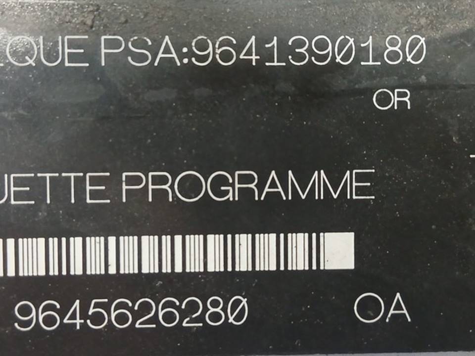 Centralita motor uce WJY 9641390180 de Peugeot 206 1998-2002 - pieza usada