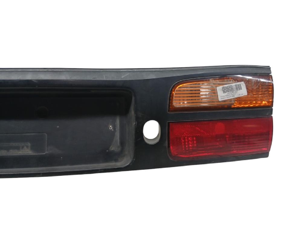 Piloto trasero central F4P760 7700425053 de Renault Laguna (b56) 1998-2001 - pieza usada