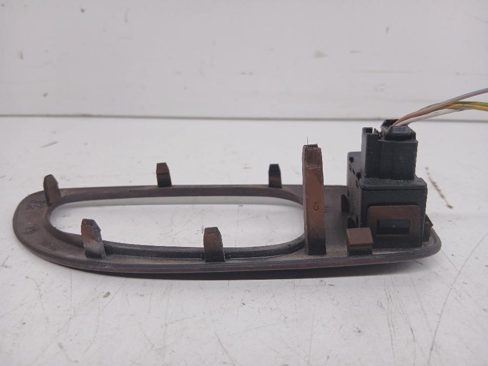 Mando elevalunas trasero izquierdo RHSDW10ATED 9634774677 de Peugeot 307 (3a/c) 2004-2009 - pieza usada