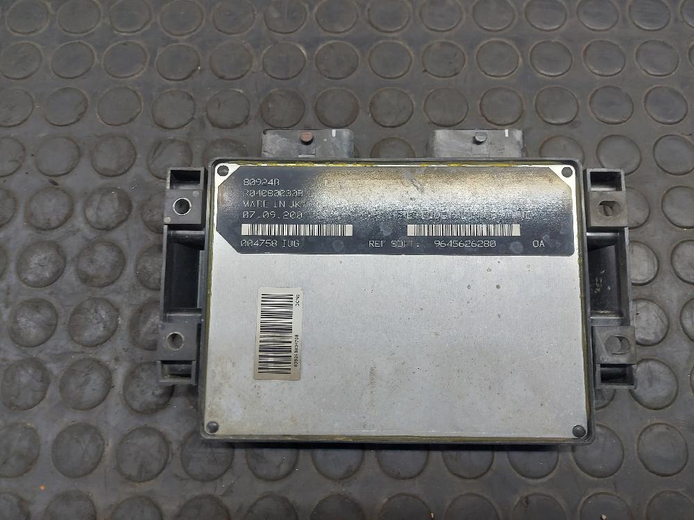 Centralita motor uce WJY 9641390180 de Peugeot 206 1998-2002 - pieza usada