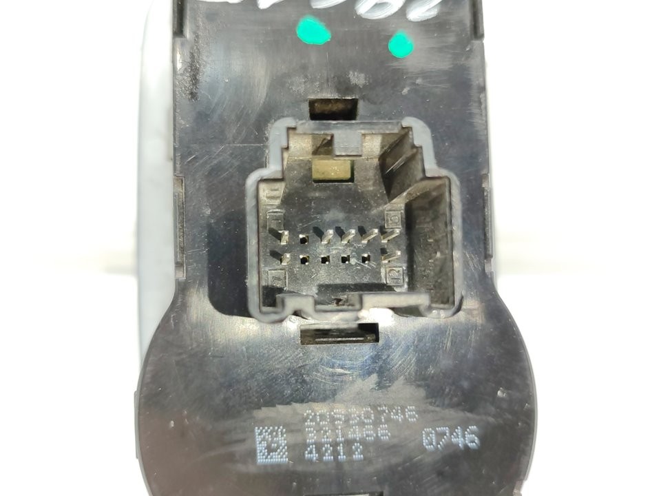 Mando luces B16DTH LVL 20930746 de Opel Zafira tourer c (p12) 2011-2016 136 CV - pieza usada
