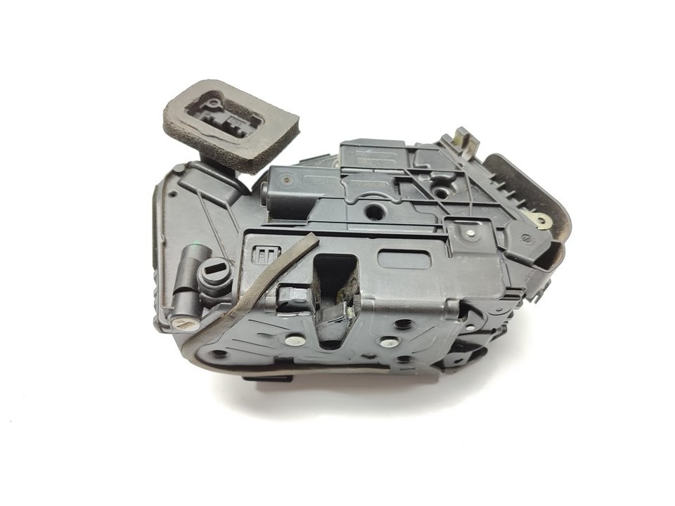 Cerradura puerta trasera izquierda CHZ 5TA839015E de Skoda Fabia iii station wagon (nj5) 2014-2017 95 CV - pieza usada