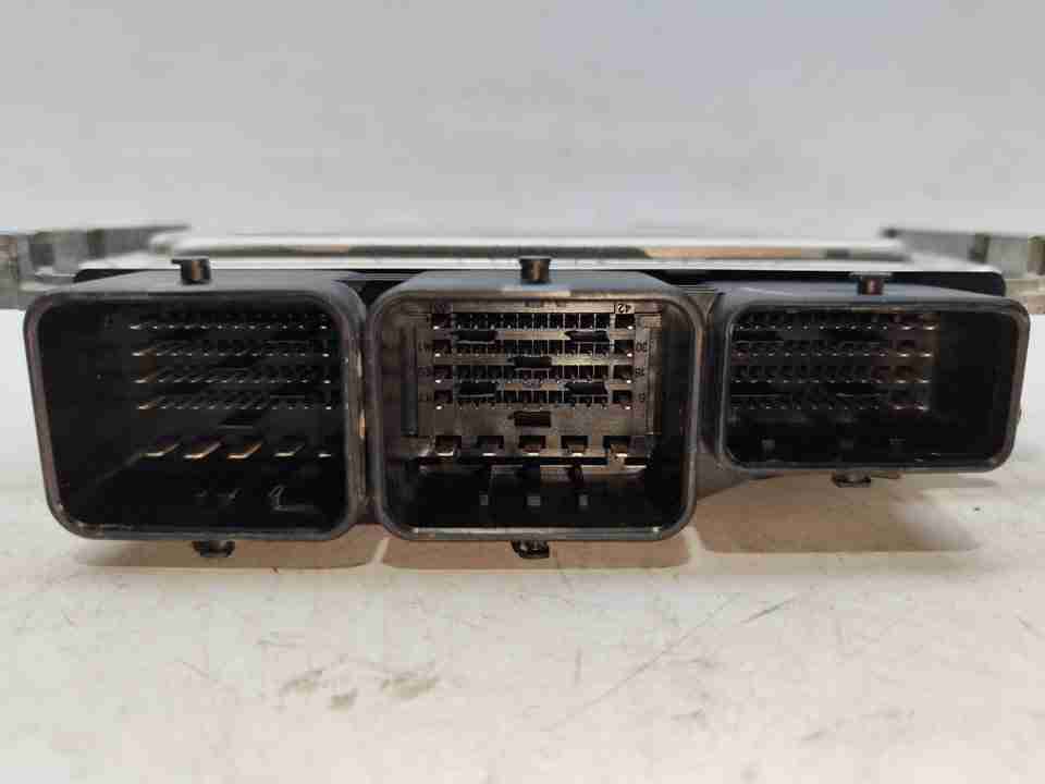 Centralita motor uce 0281030546 de Toyota Proace furgón (mdx_) 2013-2016 90 CV - pieza usada