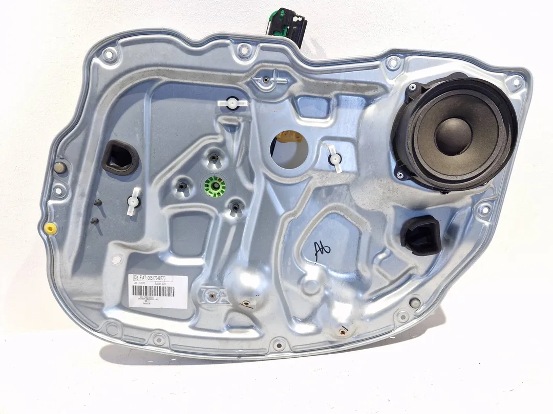 Front power window rh 843A1000 71734869 de Lancia Musa (350_) 2010-2012 - pieza usada