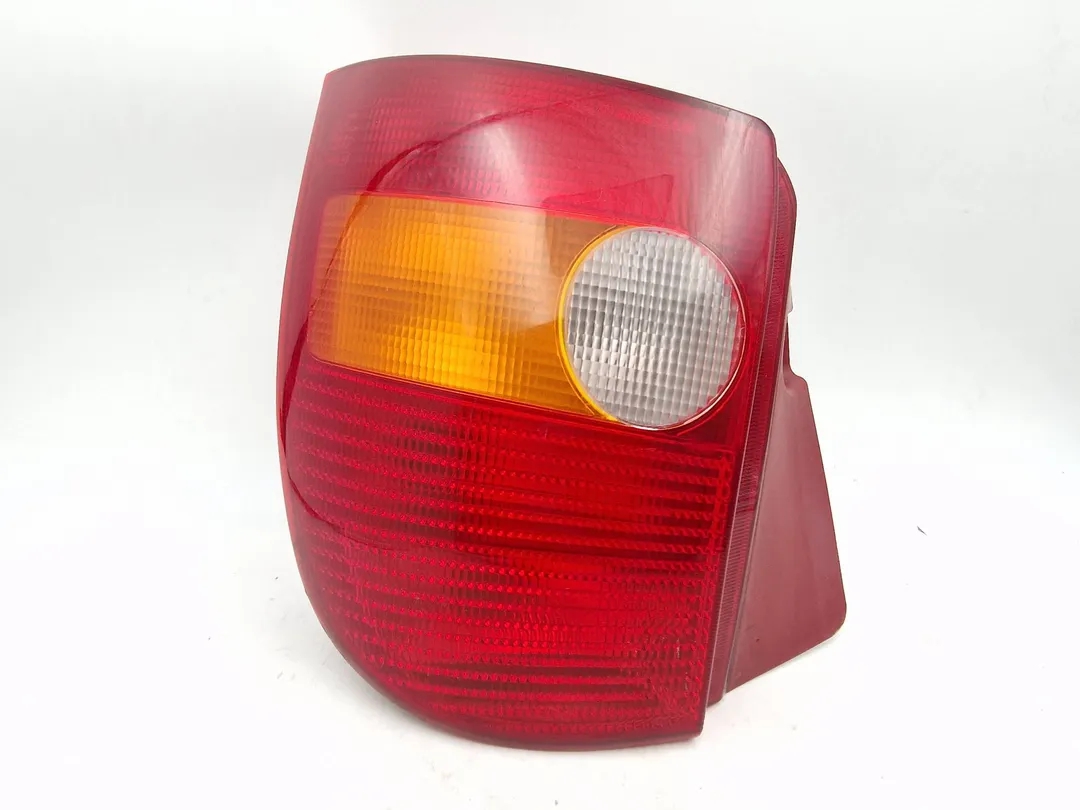 Fanale posteriore sinistro 188A4000 46537831 de Fiat Palio (178_) 1996-2002 - pieza usada