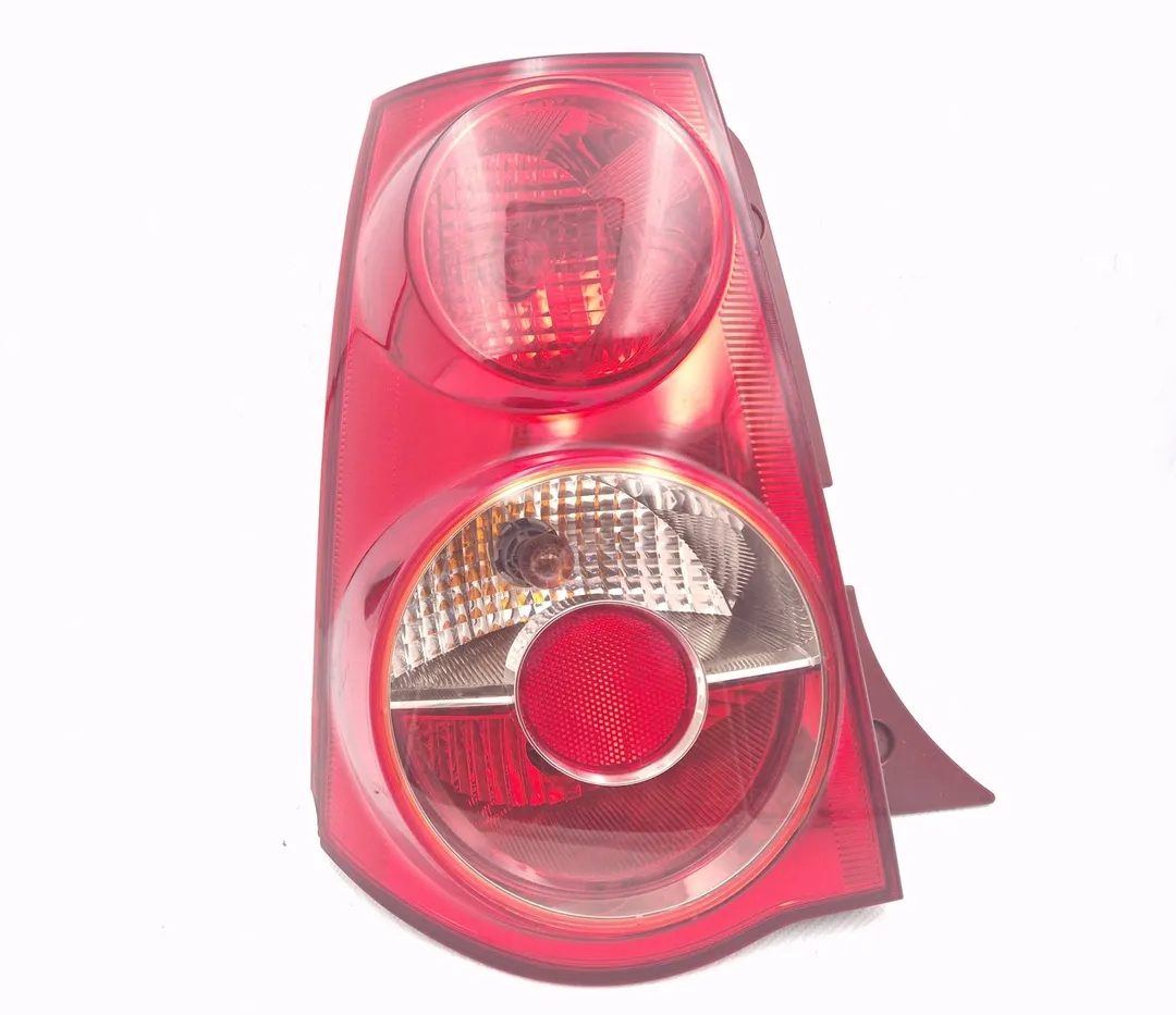 Piloto trasero izquierdo G4HE 9240107510 de Kia Picanto (sa) 2004-2011 - pieza usada