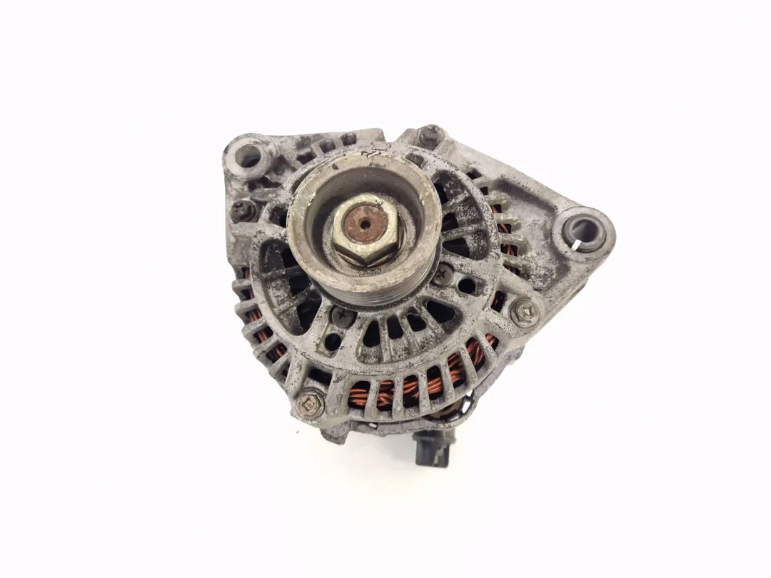 Alternador 1071418 de Ford Fiesta furgón (jv_) 2000-2003 - pieza usada