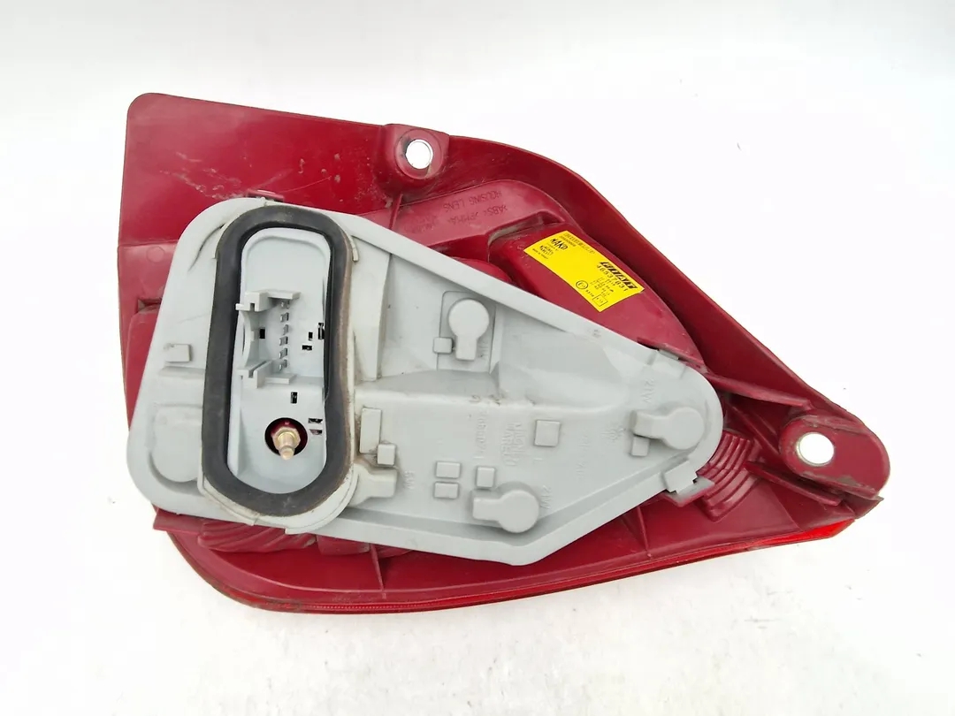 Fanale posteriore sinistro 188A4000 46537831 de Fiat Palio (178_) 1996-2002 - pieza usada