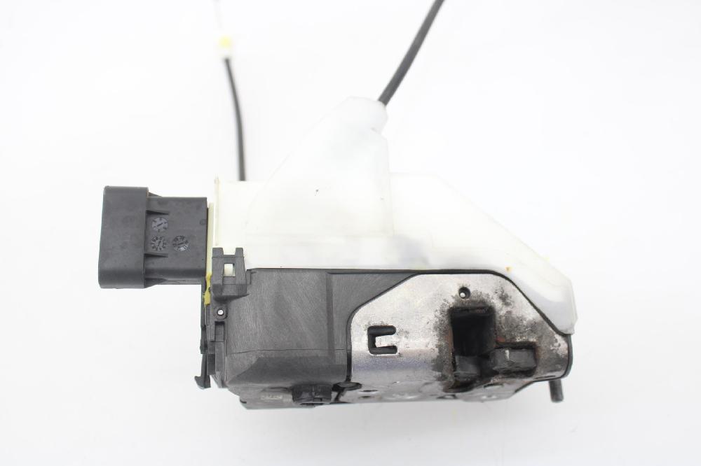Cerradura puerta delantera derecha 9HZDV6TED4 732290 de Peugeot 5008 2009-2011 109 CV - pieza usada
