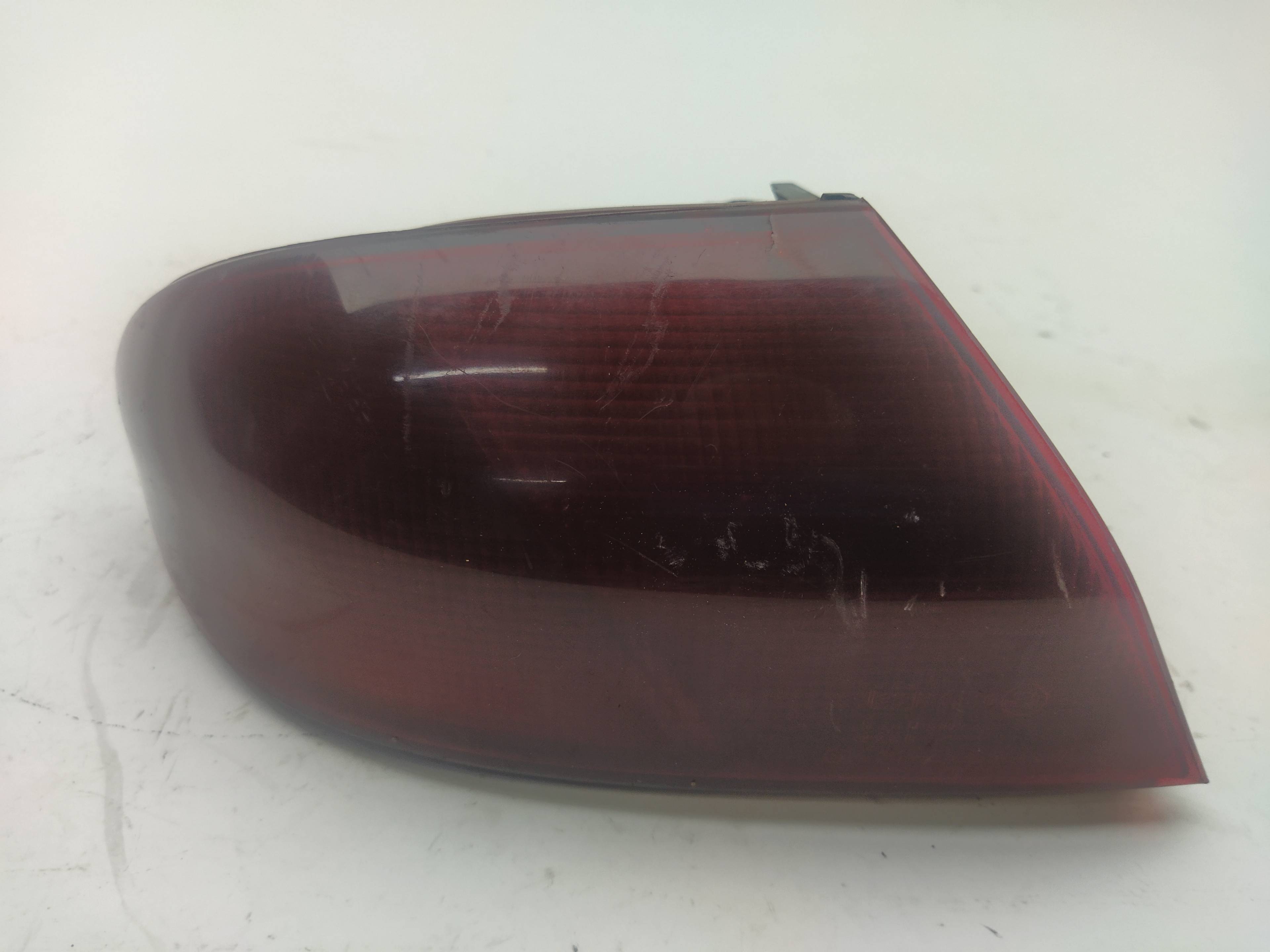 Piloto trasero izquierdo 839A6000 60597302 de Alfa romeo 166 1998-2000 con 176322 km