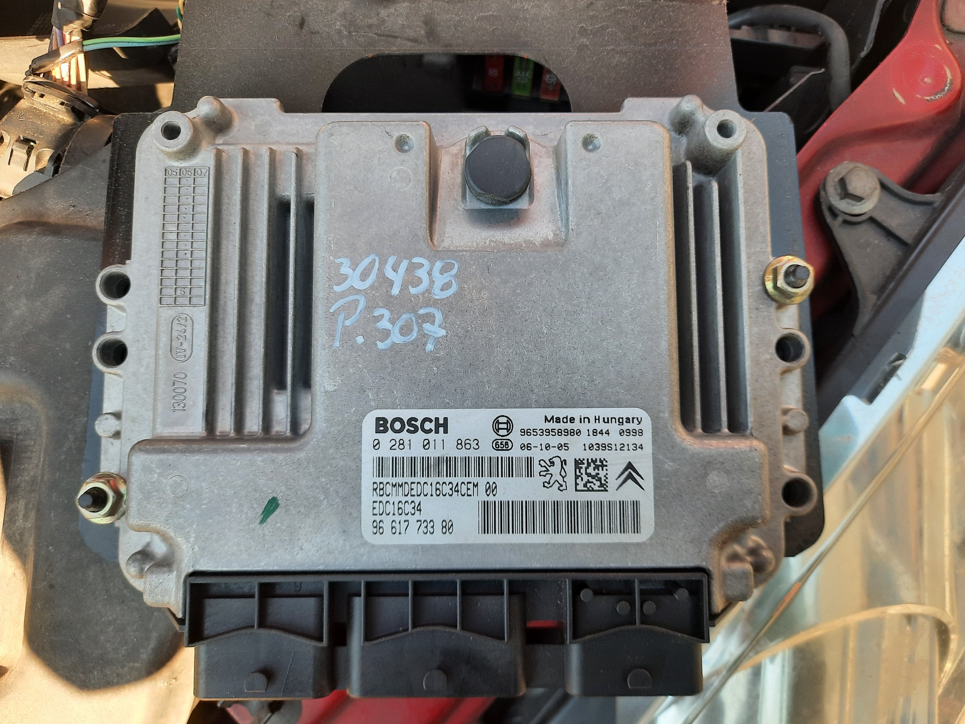 Centralita motor uce 9HX 0281011863 de Peugeot 307 (3a/c) 2004-2009 90 CV
