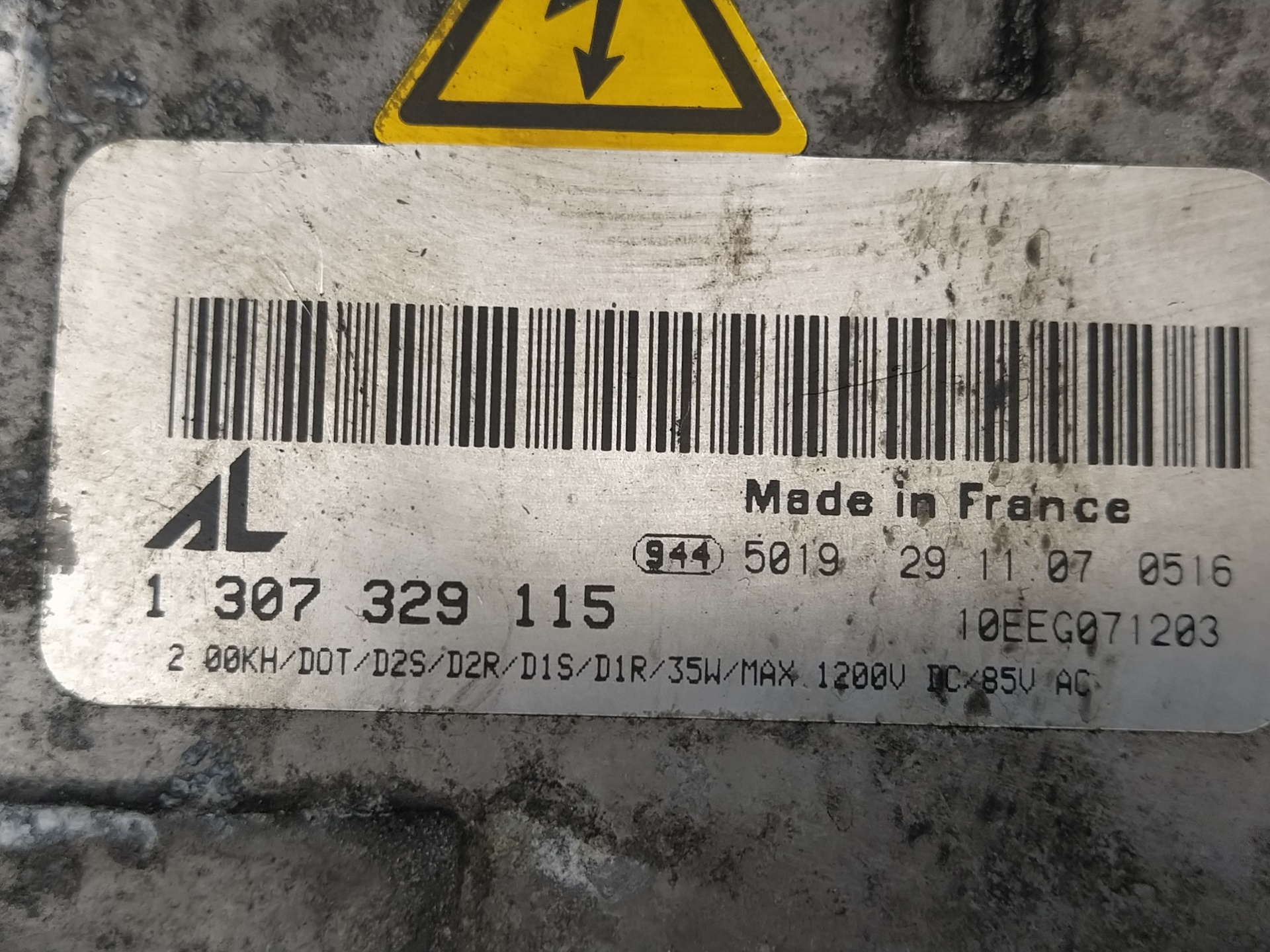 Boîtier xenon BLB 1307329115 de Audi A4 2004-2007 con 236885 km - pieza usada