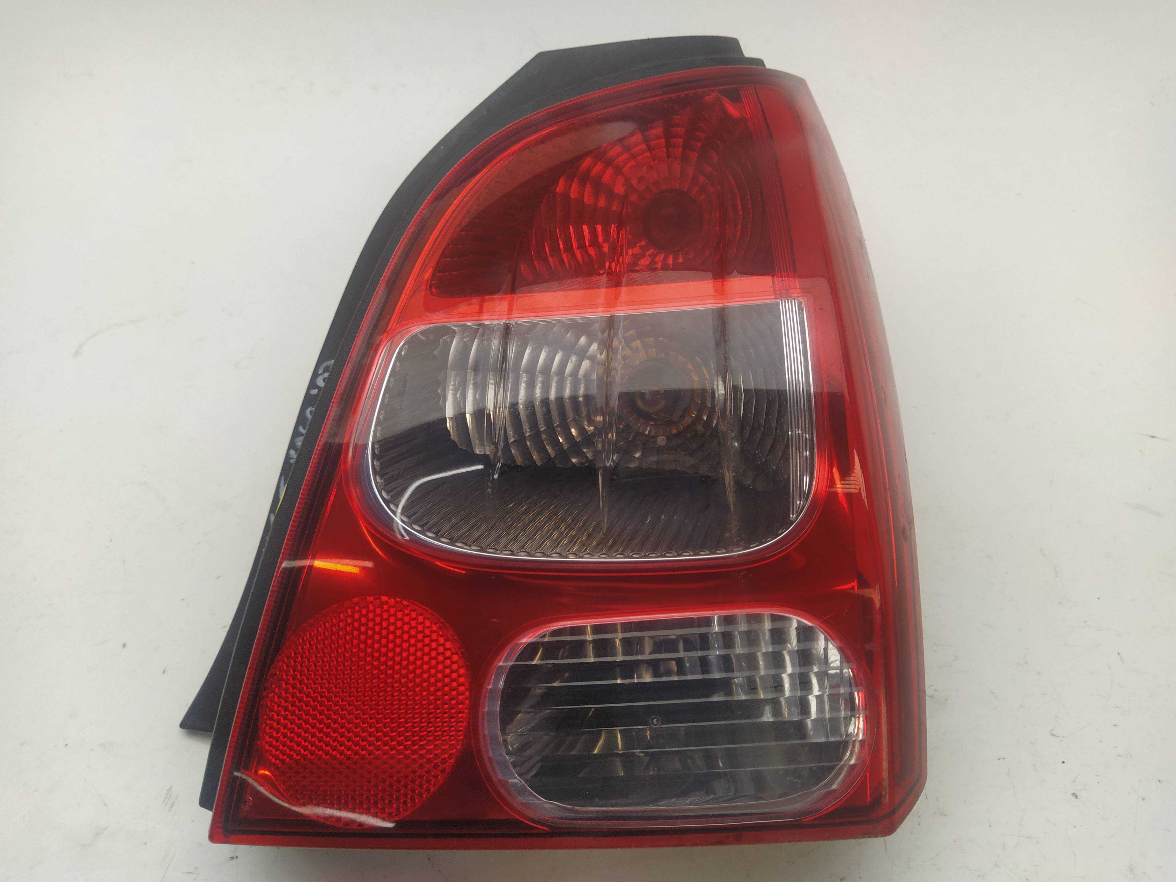 Piloto trasero derecho D7F800 8200387889 de Renault Twingo 2009-2011