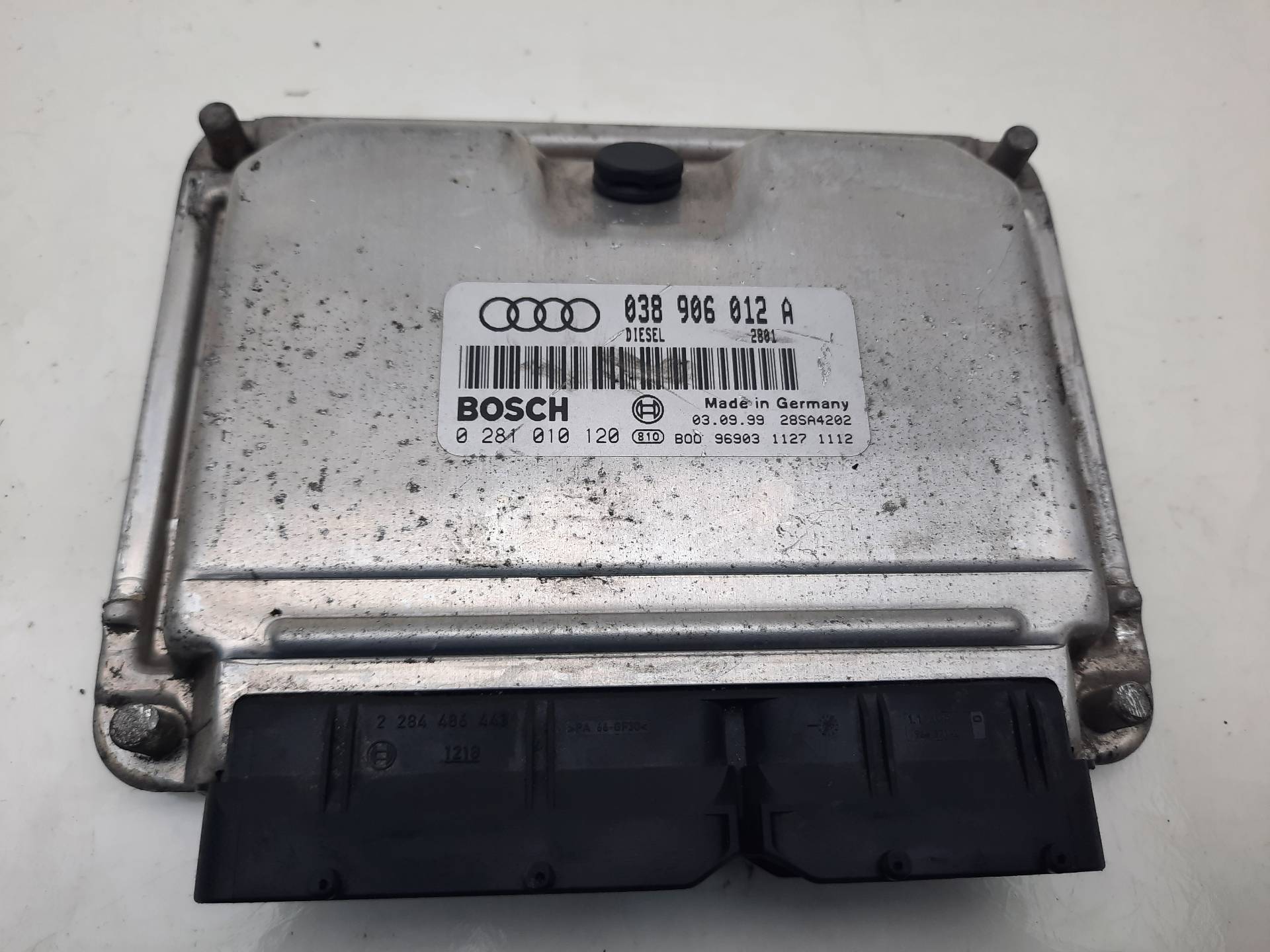 Switchboard engine uce AHF 0281010120 de Audi A3 (8l1) 1997-2001 110 CV