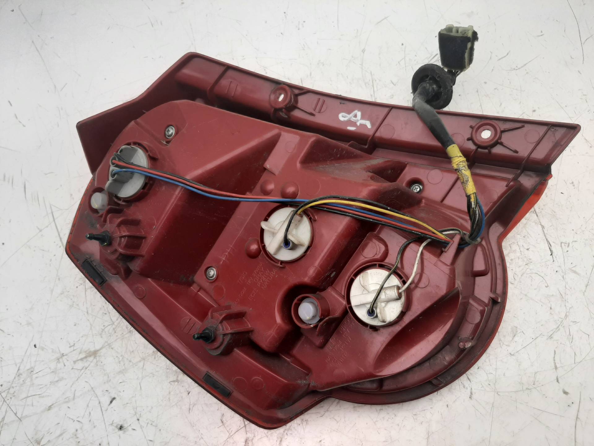 Feu arrière droit B12D1 95952067 de Chevrolet Aveo / kalos hatchback (t250, t255) 0-0 84 CV con 98533 km - pieza usada
