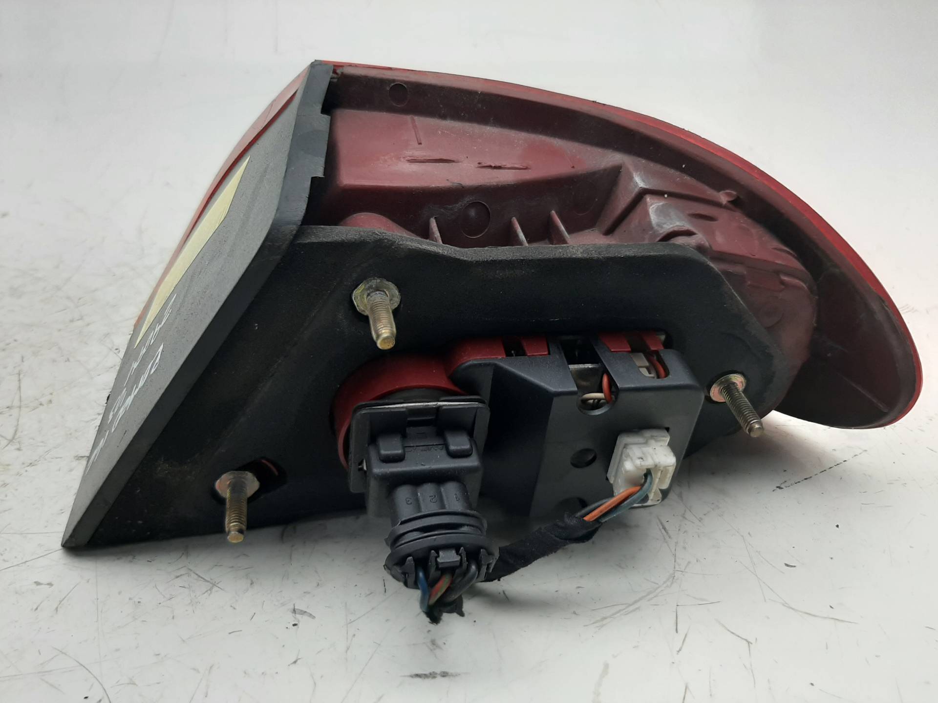 Piloto trasero izquierdo 841G000 60597302 de Alfa romeo 166 0-0 175 CV