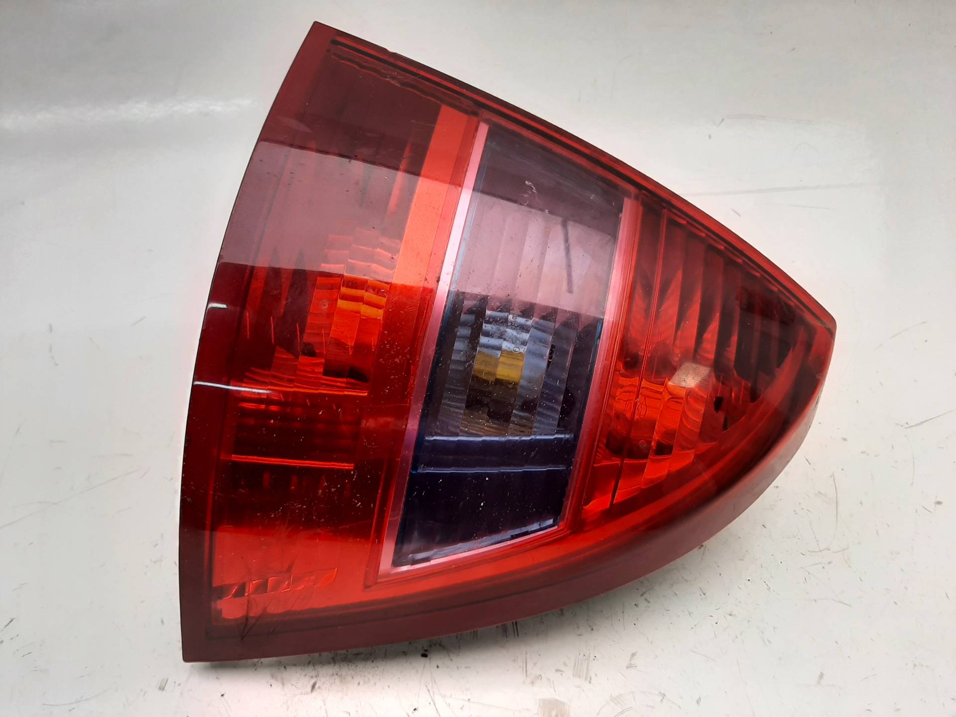 Scheinwerfer hinten rechts 4HXDW12TED4FAP 89034070 de Citroen C5 ii (rc_) 2004-0 133 CV