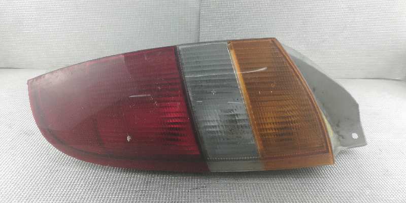 Pisca tras esquerdo 9240105110 de Hyundai Atos prime 2000-2010 - pieza usada