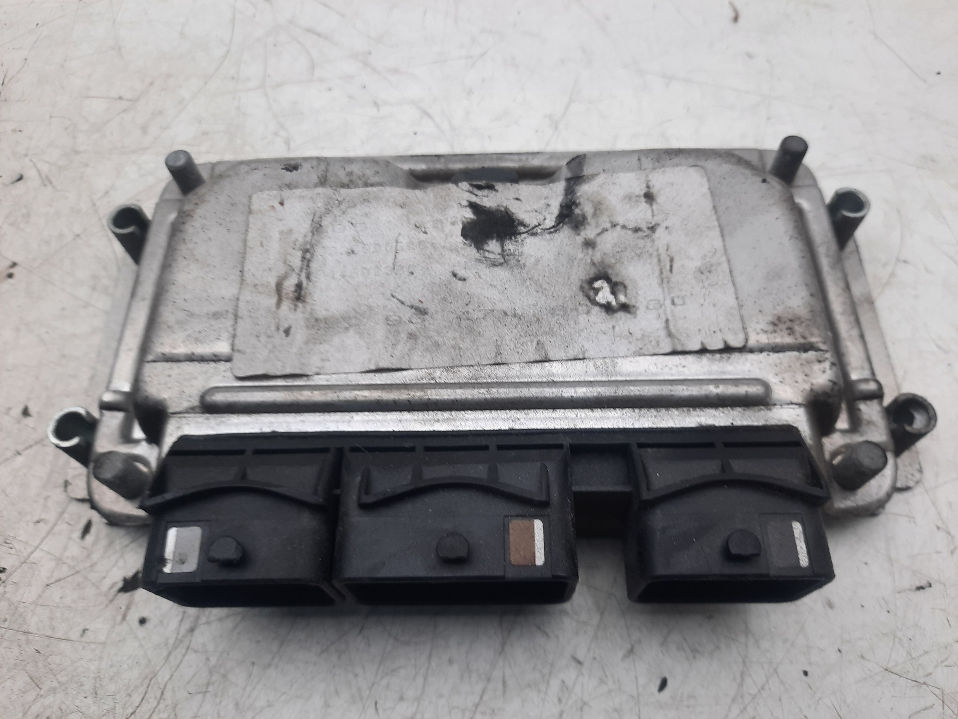 Centralina do motor 0261206943 de Peugeot 307 (3a/c) 2004-2009 109 CV - pieza usada